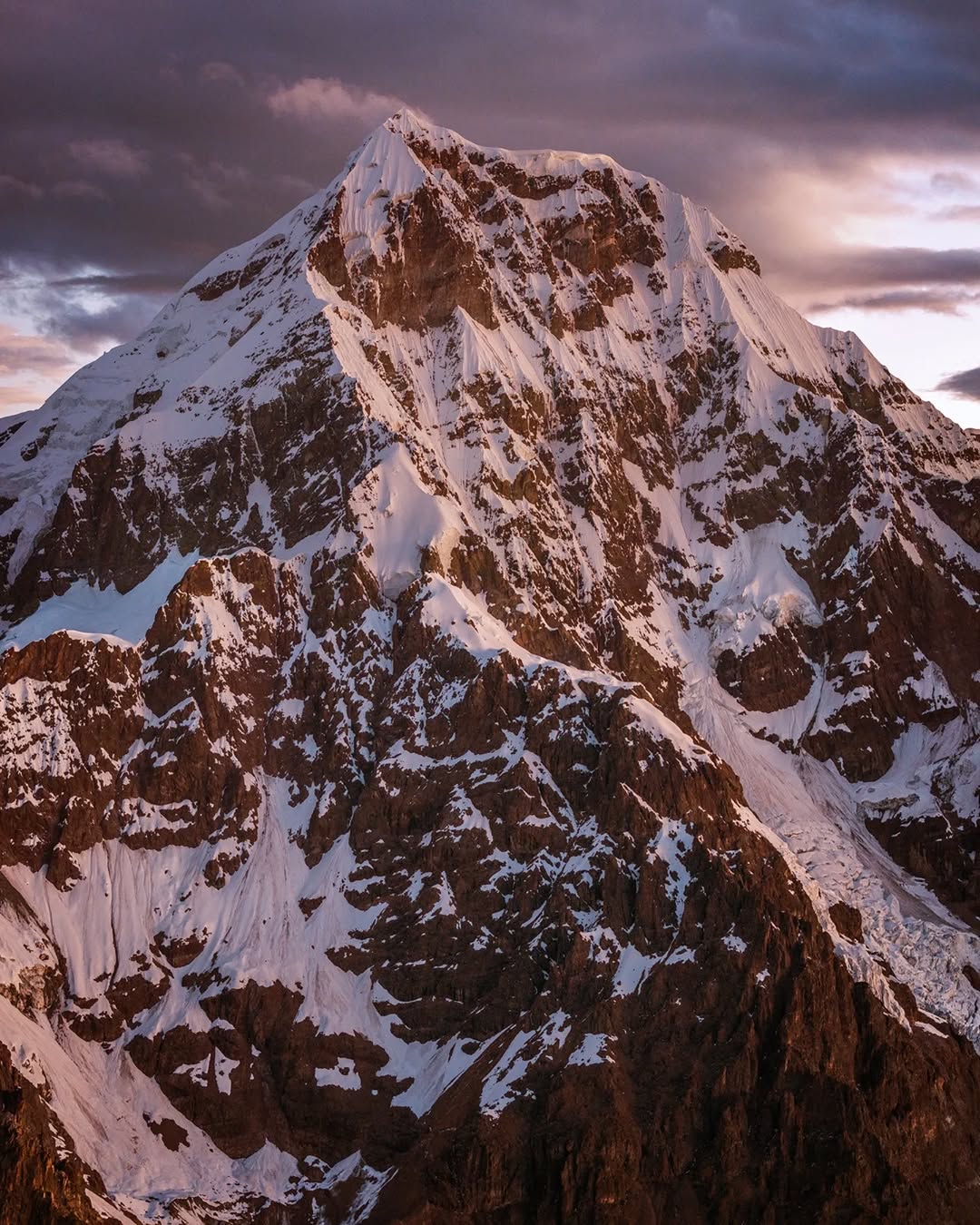 MONTAÑA AUSANGATE